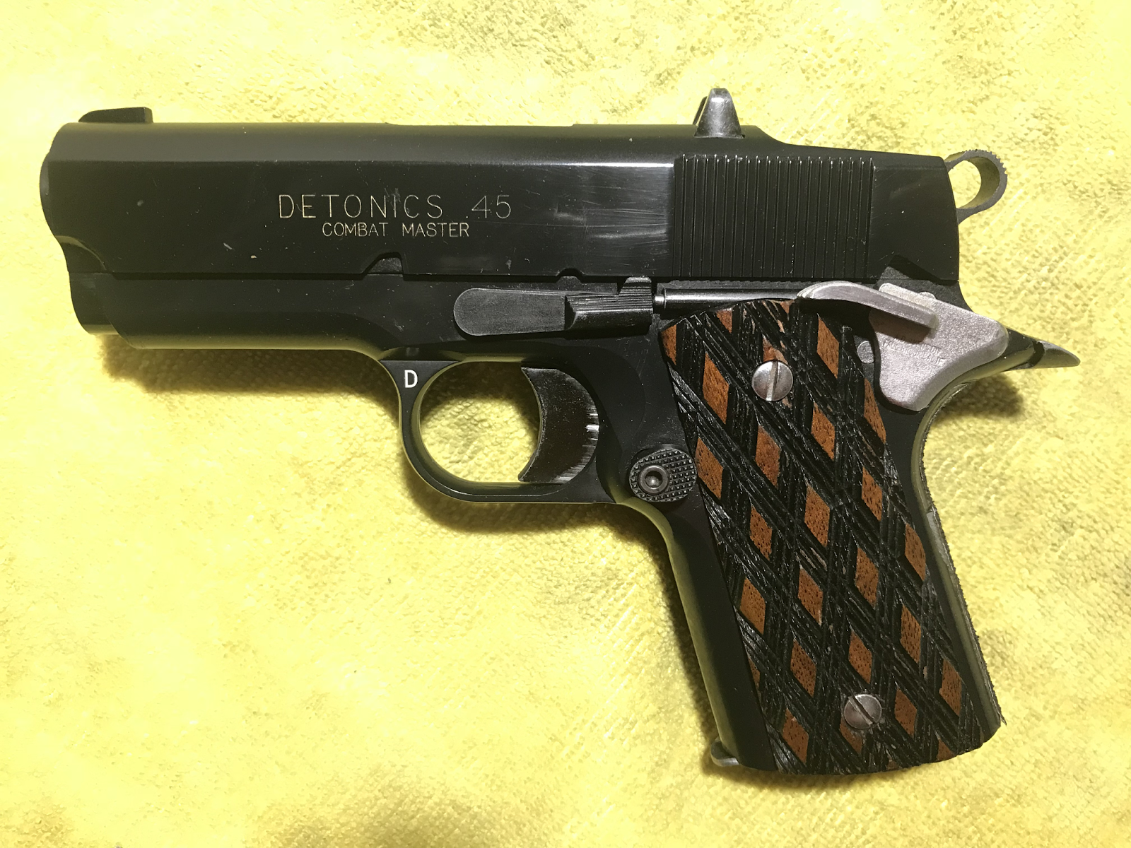 WA コルトガバメント　M1911A1 ガスブロ 軍用タイプのガバメントをリアルにガスブロ化「ウエスタン